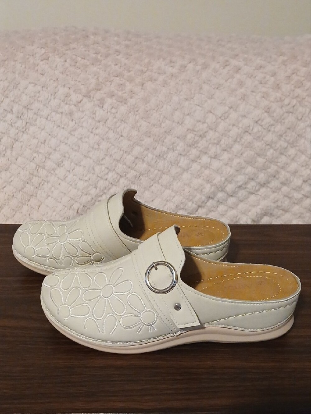 White Floral Embroidered Slip-On Clogs with Buckle - Picture 3 of 4
